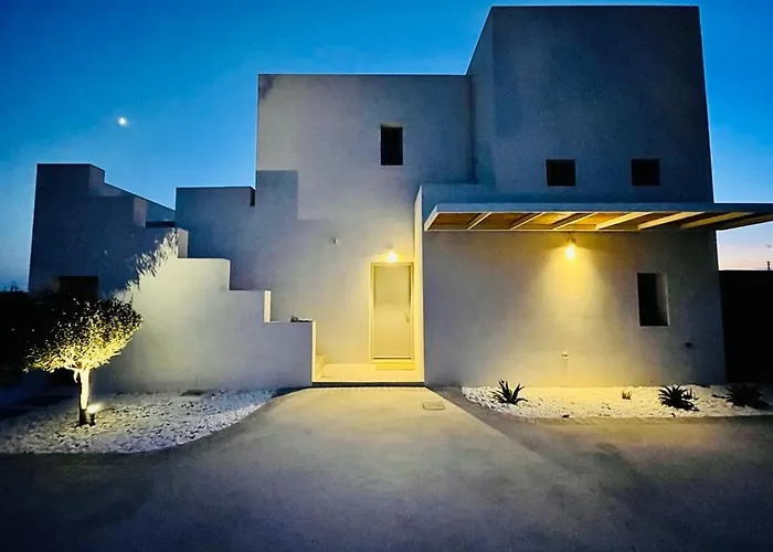 Dreamy Sunset A Few Steps From The Villa *